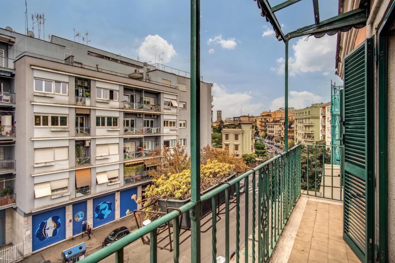 Rr Apartments San Giovanni Рим Екстер'єр фото